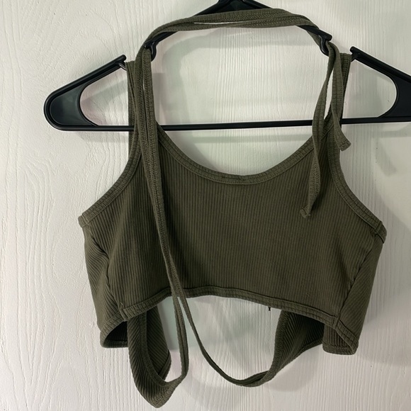 Garage NWOT Green Wrap Tie Front Crop Ribbed Tank Top Size Small P - Picture 4 of 5